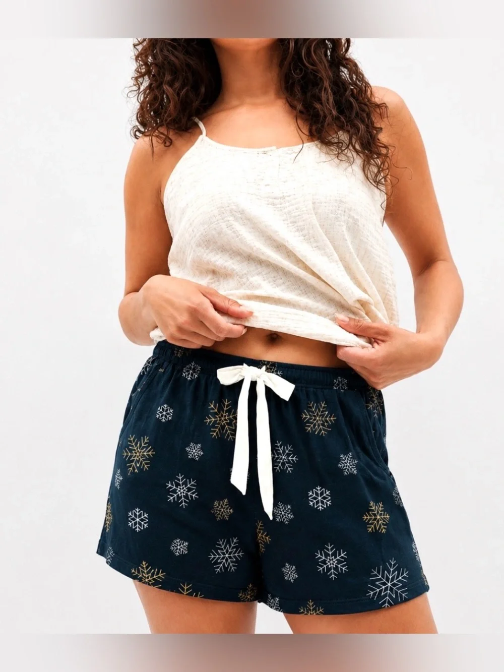 SOMA WOMEN PAJAMA SHORTS M COTTON BLEND WINTER SNOWFLAKES BLACK POCKETS SOFT $49